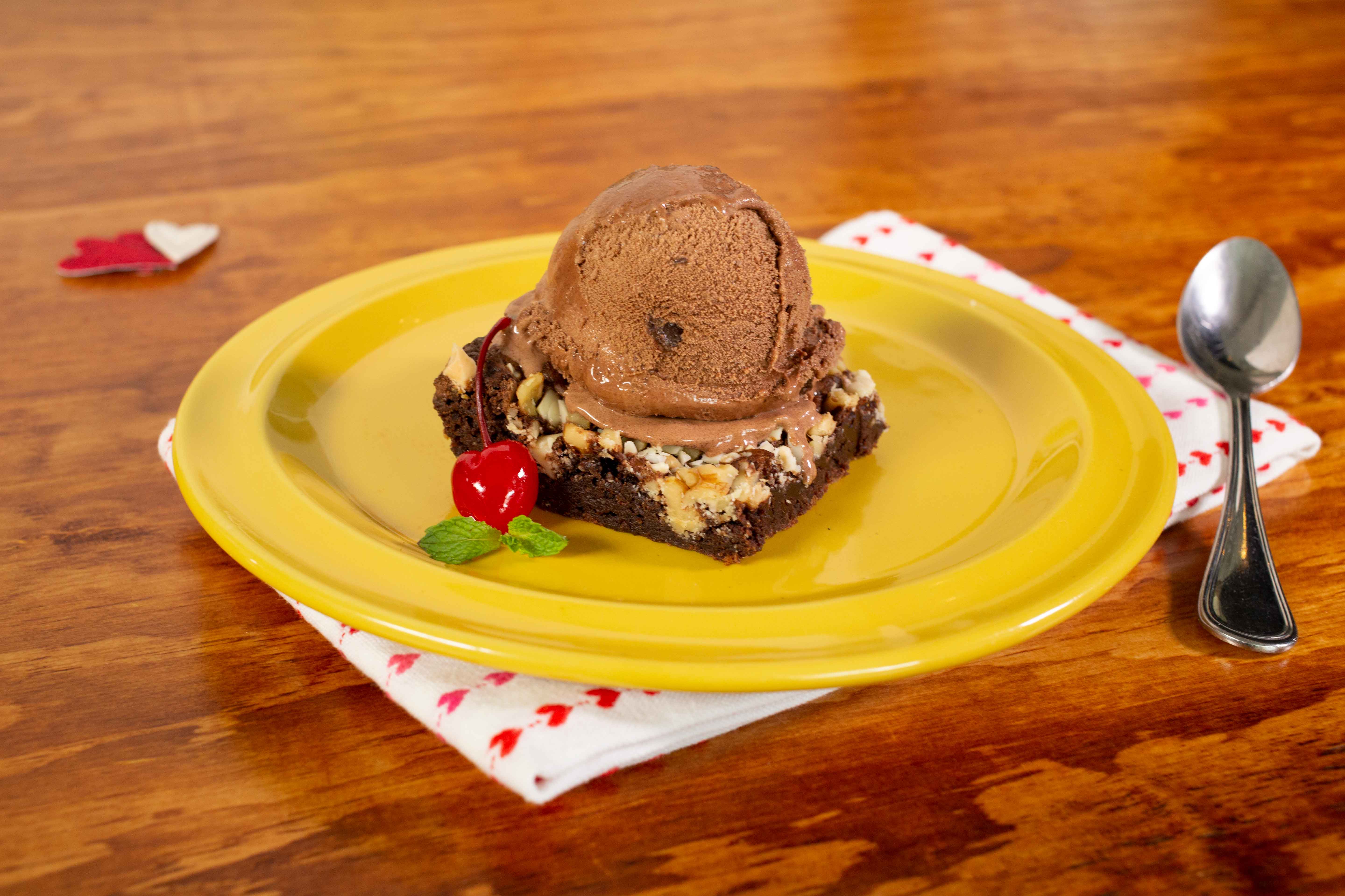 Brownie Con Helado De Chocolate Abuelita Recetas Nestl