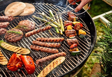 Pinzas de parrilla para agarrar y voltear carnes y vegetales