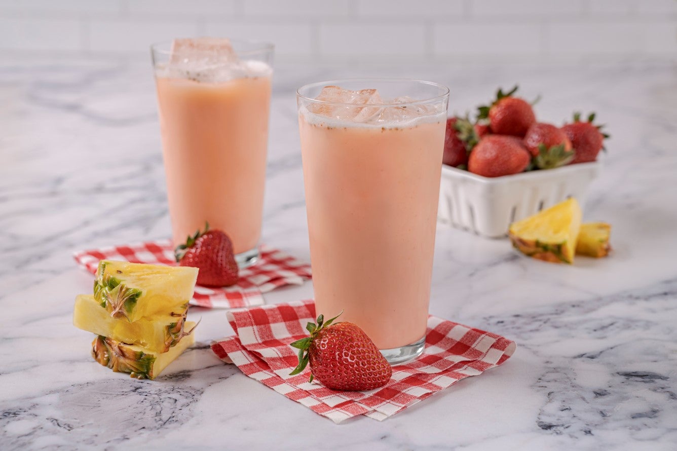 Refrescante Agua De Fresas Con Piña Recetas Nestlé 8510