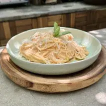 Pasta Ricotta con Tomate y Ajo