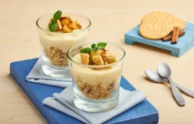 Postre de manzana y galletas