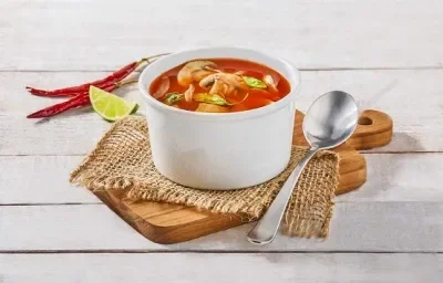 Sopa de champiñones a los tres chiles