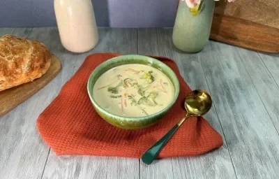 Sopa de Brócoli, Zanahoria y Queso