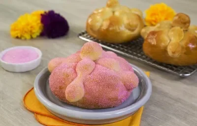 Pan de muerto de azahar