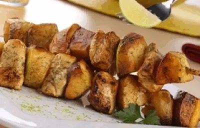 brochetas de pollo al limon