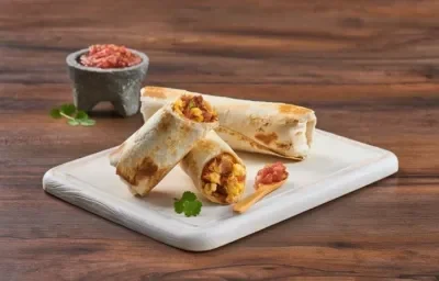 Burritos de machaca con huevo