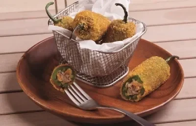 Jalapeños rellenos de atún