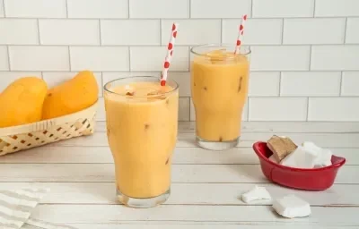 Agua de coco con mango