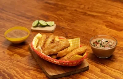 Pescaditos con salsa de chipotle