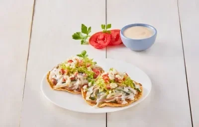 Tostadas de carne con rajas