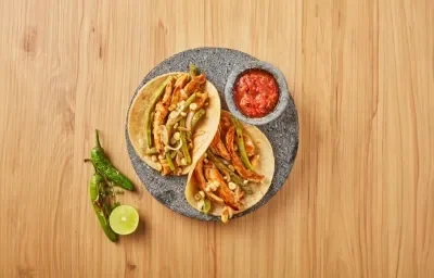 Fajitas de pollo con nopal