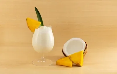 Piña colada con nuez