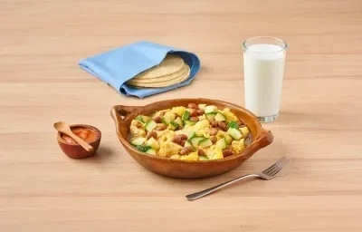 Cazuela de Huevo con Calabacitas y Frijol