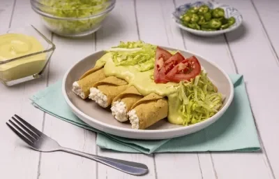 Tacos Dorados de Requesón