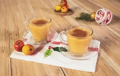 Atole de tejocote y piloncillo