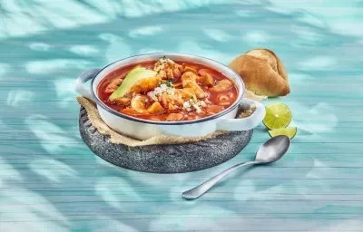 Caldo de pescado y camarón