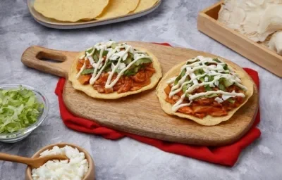 Tostada de Tinga de Setas