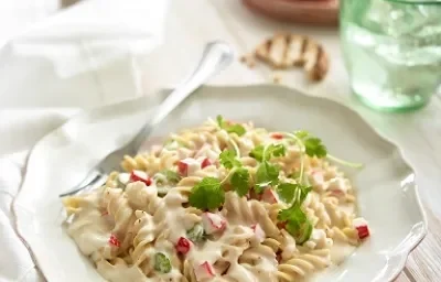 Fusilli cremoso con surimi