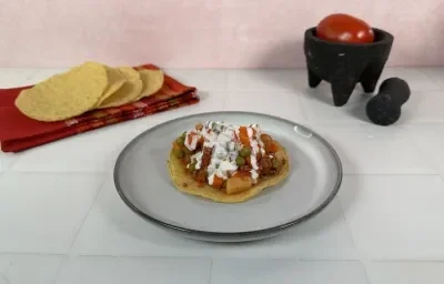 Tostadas de Picadillo Tostadas de Picadillo