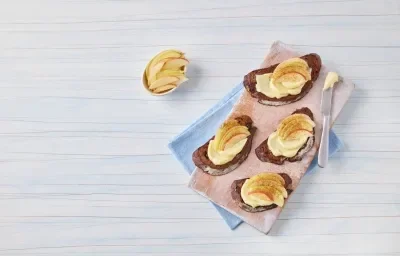 Molletes de manzana con canela