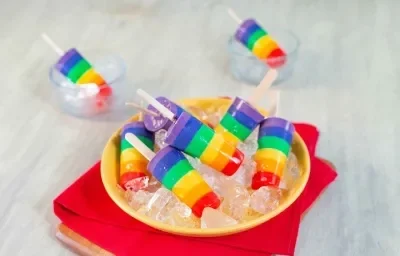 Paletas arcoiris cremosas