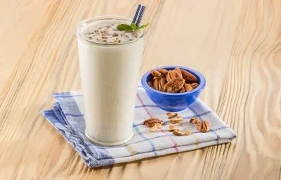 Malteada de horchata con nuez