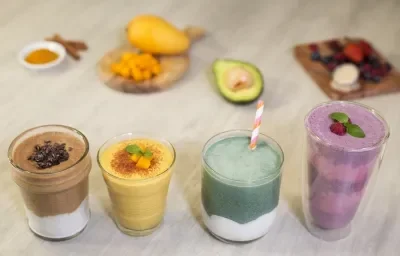 Smoothie de aguacate con cítricos