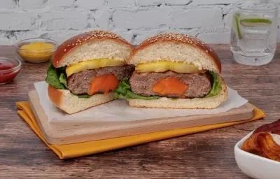 Hamburguesa Rellena de Queso Cheddar