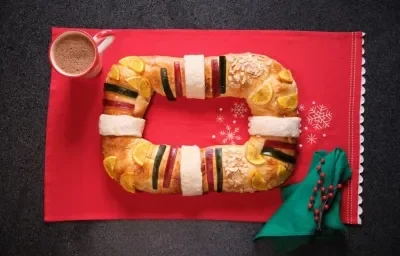 Rosca de reyes cítrica