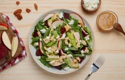 Ensalada de Betabel con Queso de Cabra