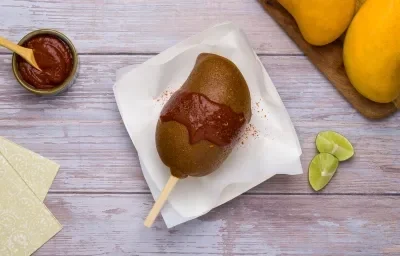 Paletas de Mango Picante