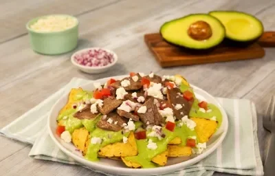 Chilaquiles con salsa de aguacate