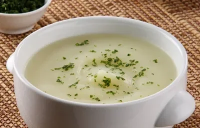 Crema fría de papa y poro