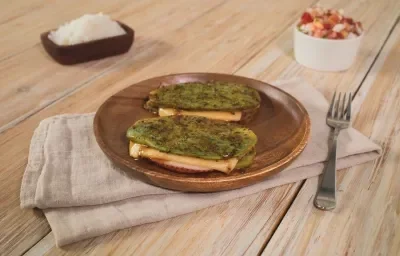 Nopal relleno a las finas hierbas