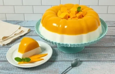 Gelatina de mango con crema