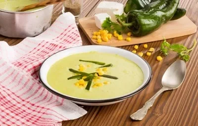 crema de rajas con queso