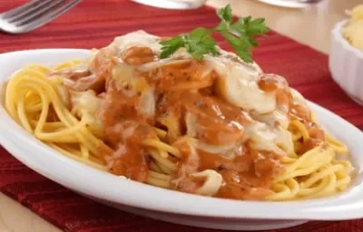 Spaghetti con atún