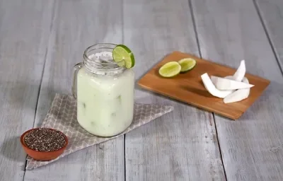 Agua de limón, tuna y chía