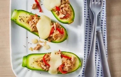 Calabacitas rellenas de atún