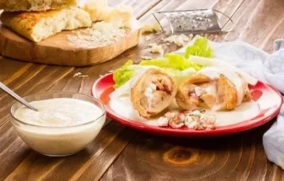 pechugas rellenas con salsa de manchego