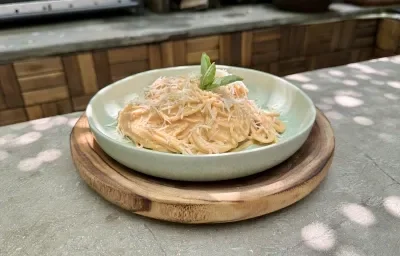 Pasta Ricotta con Tomate y Ajo