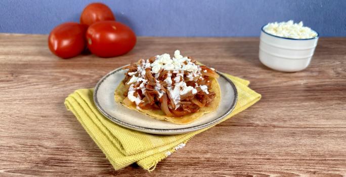 Tostadas de Tinga de Res