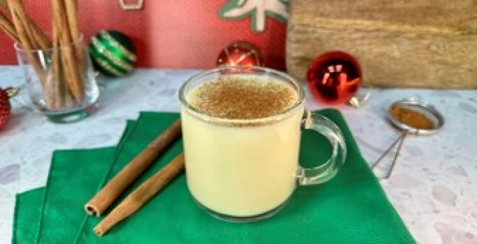 Atole de Rompope con Canela