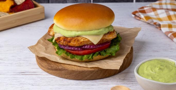 Hamburguesa de Pollo con Guacamole