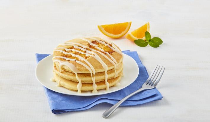 Hot cakes de naranja