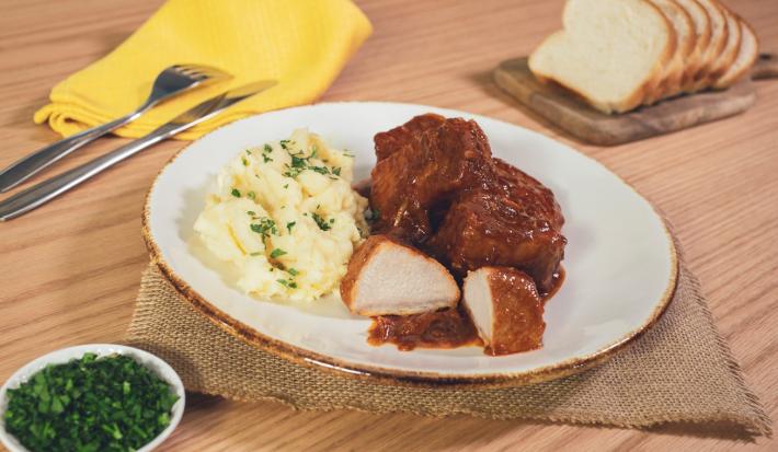 LOMO de CERDO con MIEL de TAMARINDO preparado con Salsa de Soya MAGGI®