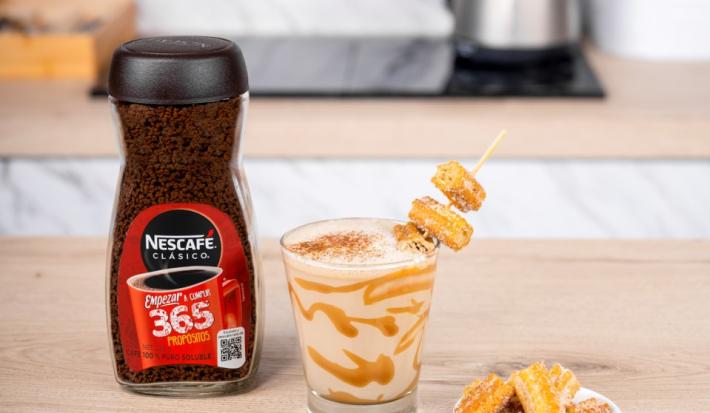 CAFÉ CHURRO preparado con Café 100% Puro Soluble NESCAFÉ® CLÁSICO®