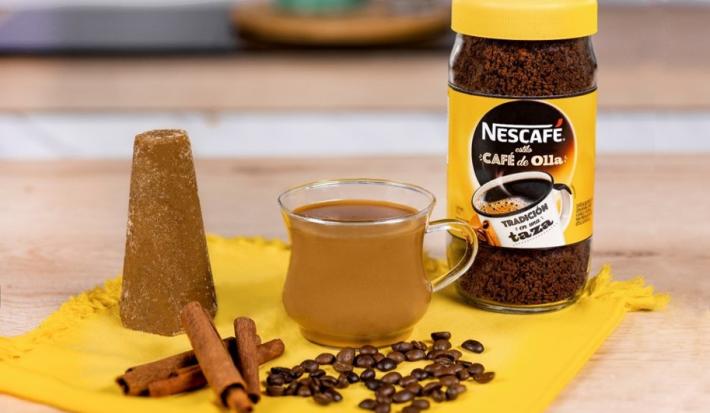 ATOLE de CAFÉ de OLLA preparado con NESCAFÉ® Café de Olla