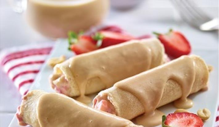 rollitos de cacahuate y fresa