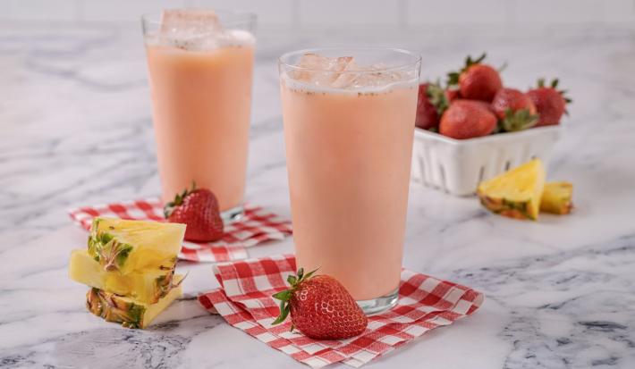 Agua de Fresa con Piña